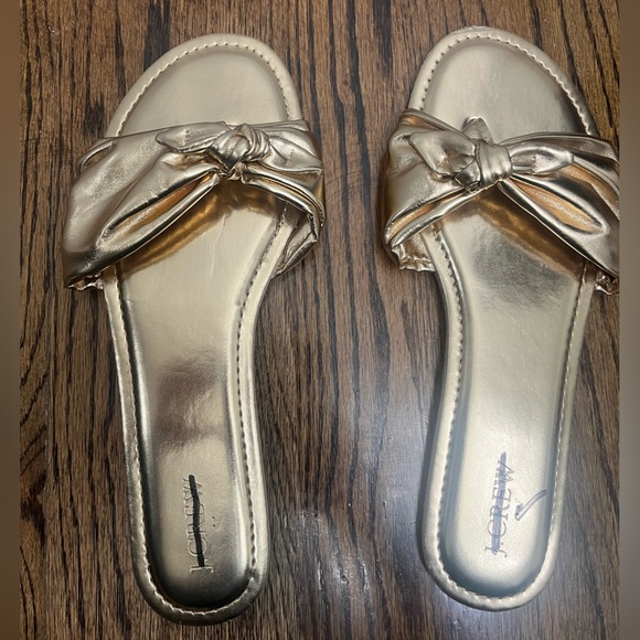 J.Crew NWOT Bow flip-flops in sun-kissed gold - Picture 6 of 9